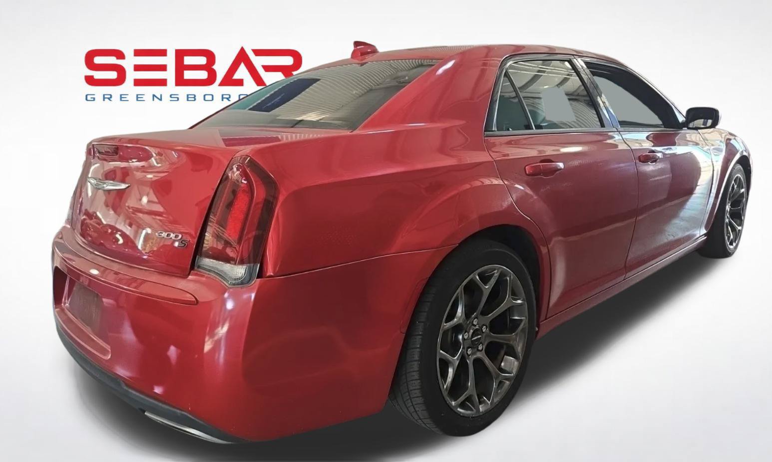 Used 2015 Chrysler 300 S RWD image 2