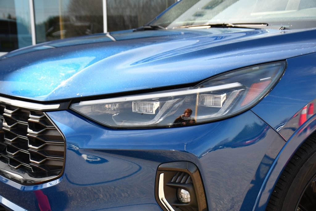 Used 2023 Ford Escape ST-Line Elite image 40