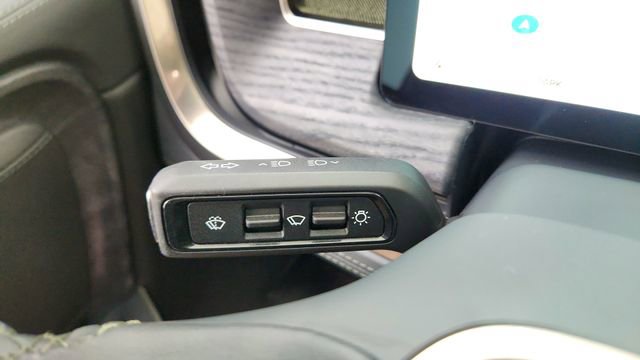 Used 2024 Rivian R1T Adventure image 42