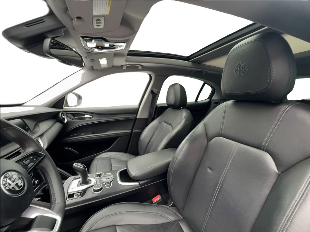 Used 2021 Alfa Romeo Stelvio Sprint w/ Sun & Sound Package image 19