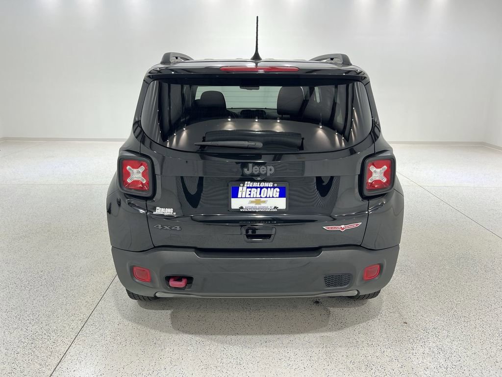 Used 2020 Jeep Renegade Trailhawk w/ Cold Weather Group image 4
