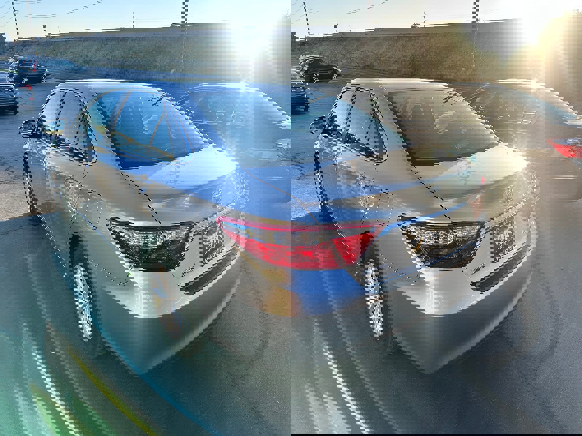 Used 2017 Toyota Camry LE image 4