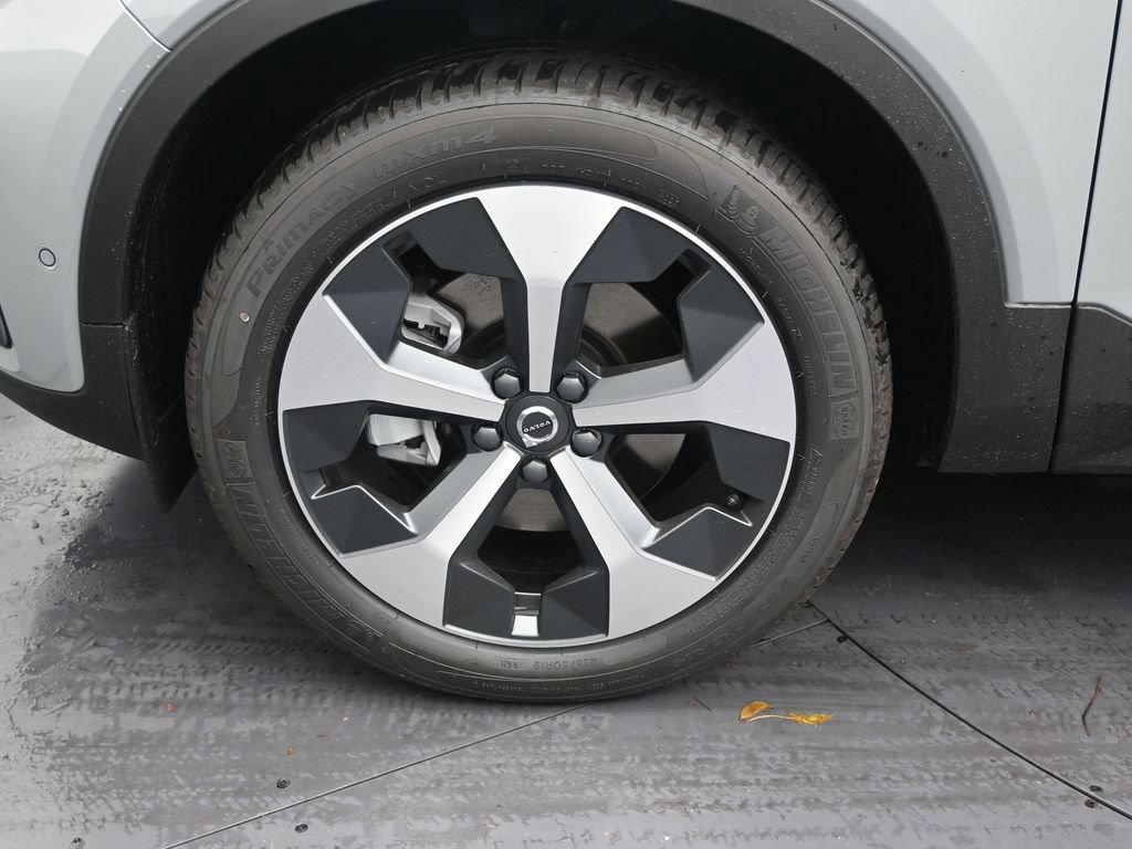 New 2026 Volvo XC40 B5 Plus w/ Protection Package Premier AWD/4WD image 9