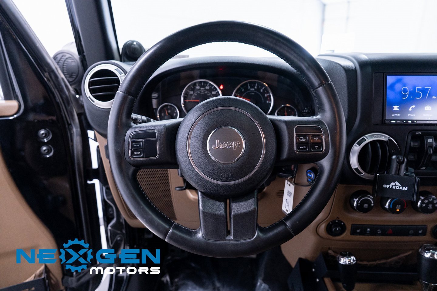 Used 2011 Jeep Wrangler Unlimited Rubicon image 20