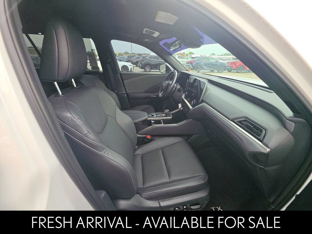 Used 2025 Lexus TX 350 FWD w/ Technology Package image 13