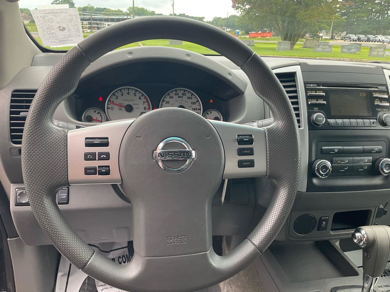 Used 2014 Nissan Frontier Desert Runner RWD image 24