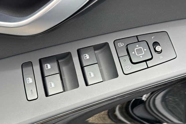 New 2026 Kia Niro Wind FWD image 13