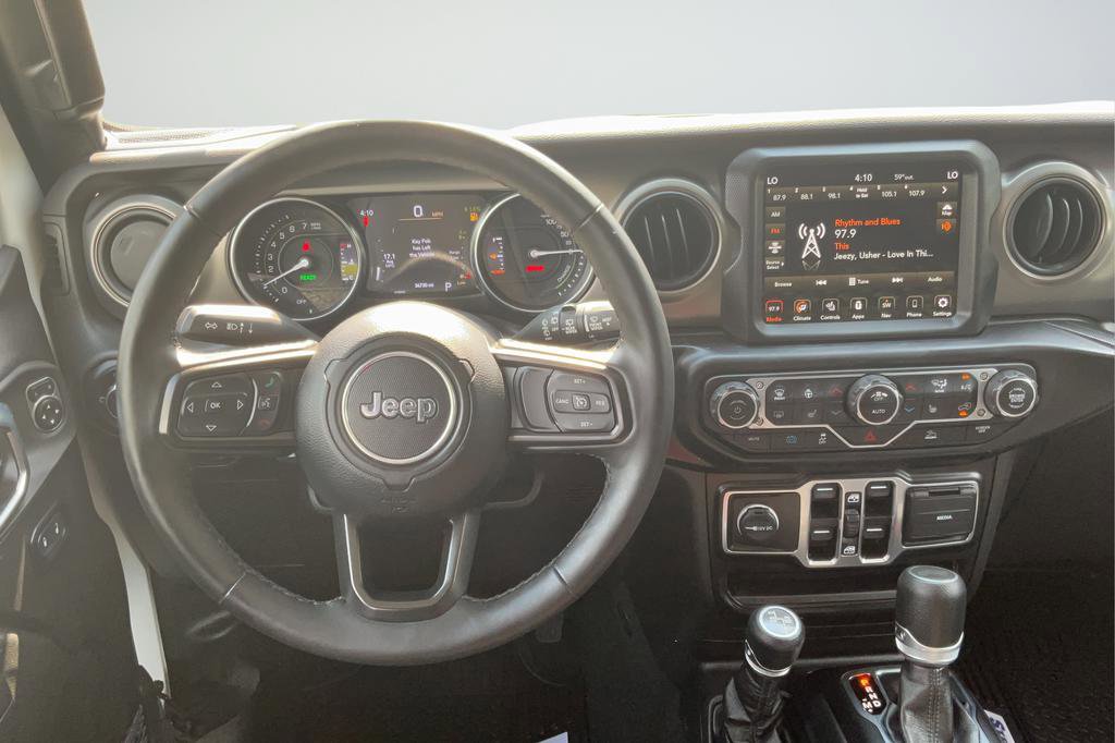 Used 2023 Jeep Wrangler Unlimited w/ Cold Weather Group AWD/4WD image 13