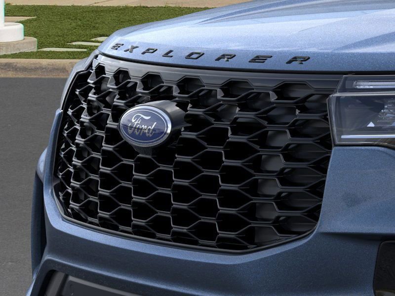 Used 2025 Ford Explorer ST-Line image 17