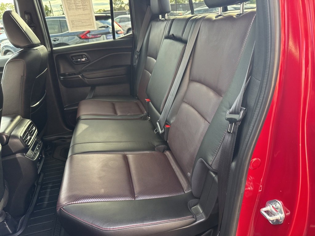 Used 2024 Honda Ridgeline Black Edition image 41