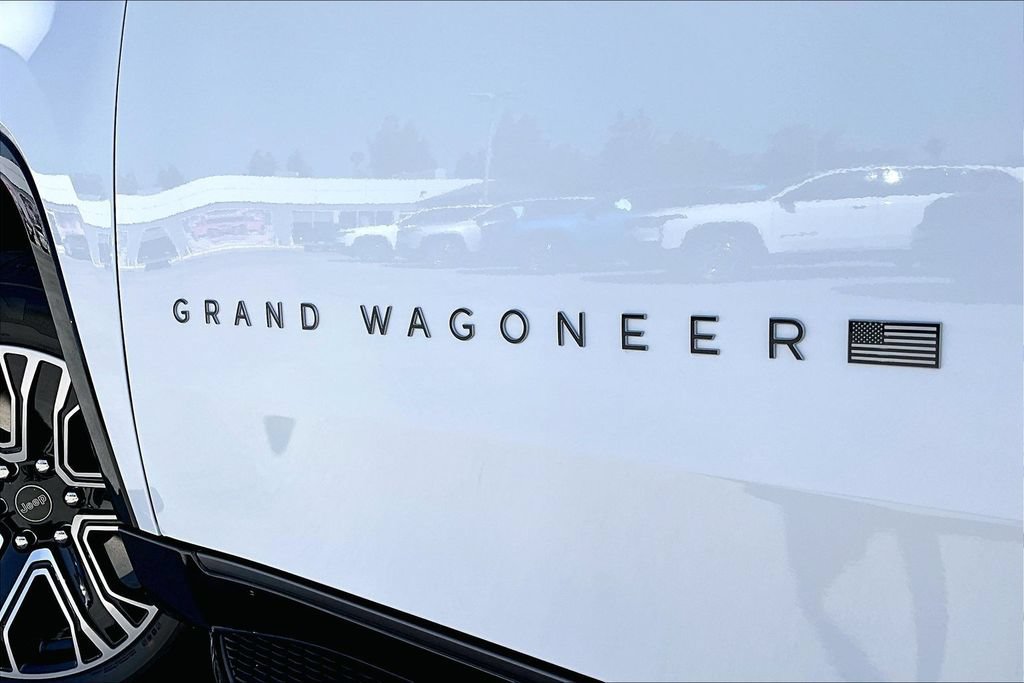 New 2026 Jeep Grand Wagoneer 4WD image 25