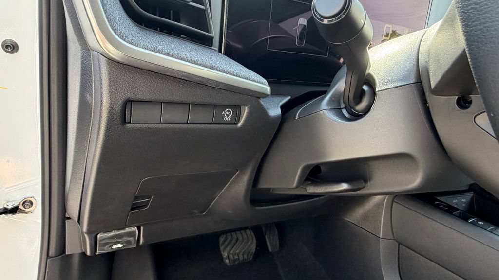 Used 2026 Nissan Kicks SV FWD image 16