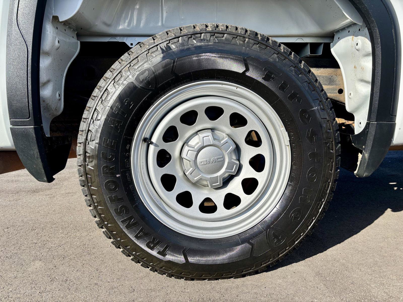 Used 2022 GMC Sierra 1500 Pro w/ Sierra Value Package image 34