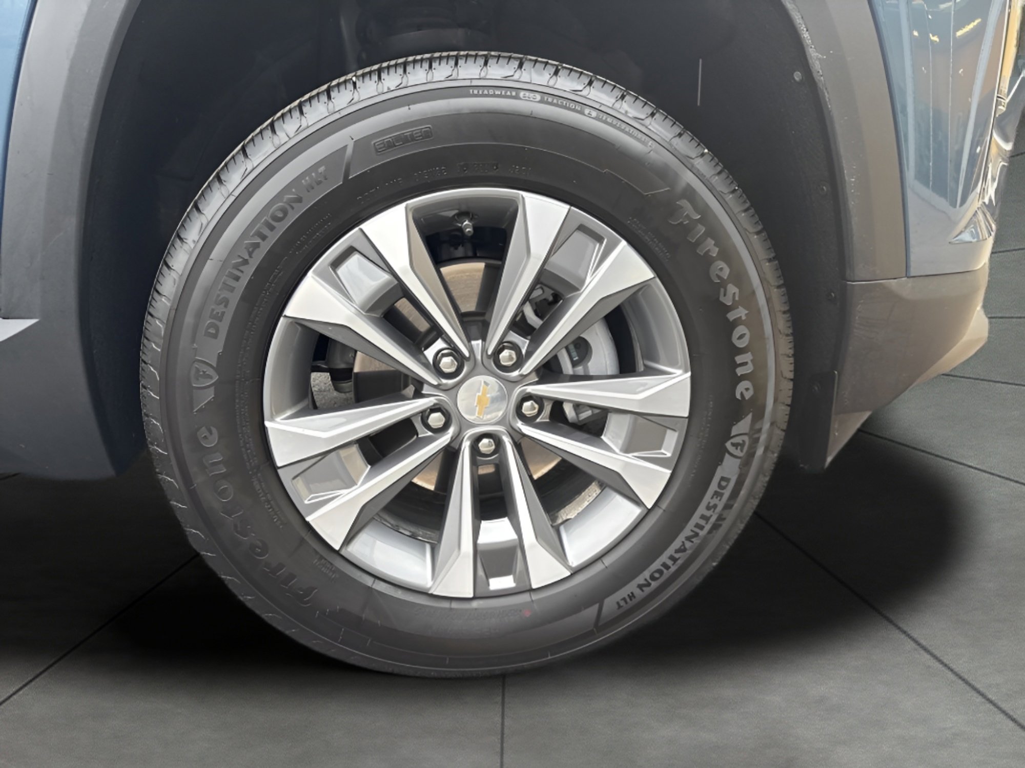 Used 2026 Chevrolet Equinox LT image 10