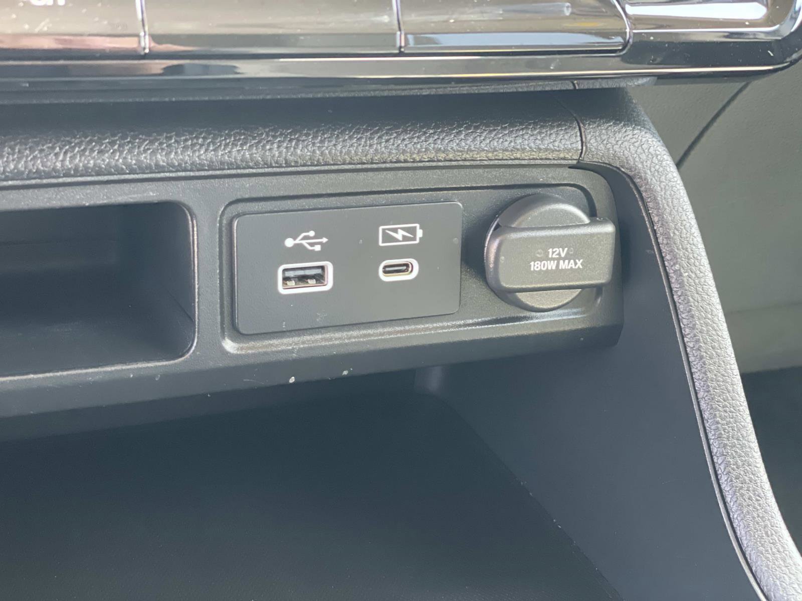 Certified 2024 Honda Pilot LX image 10