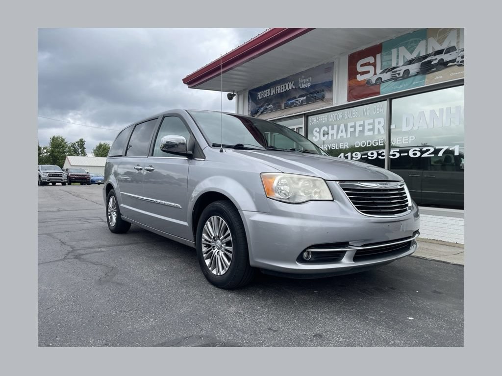 Used 2013 Chrysler Town & Country Touring-L w/ Driver Convenience Group