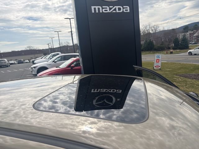 Used 2024 MAZDA CX-5 Carbon Edition image 18