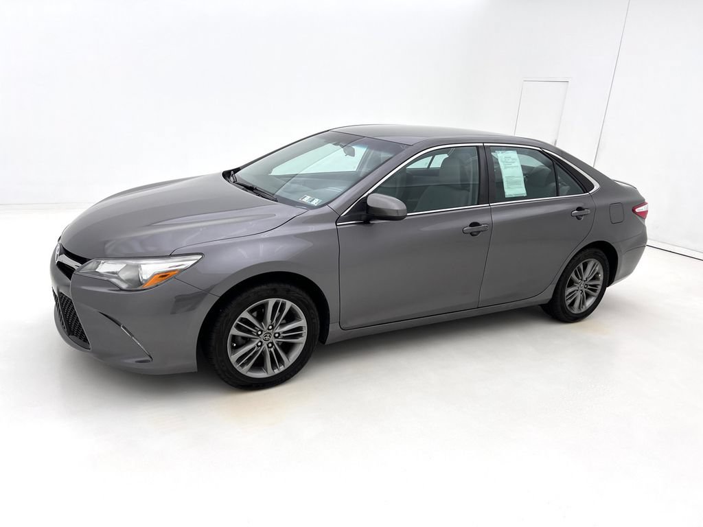Used 2016 Toyota Camry SE FWD image 5