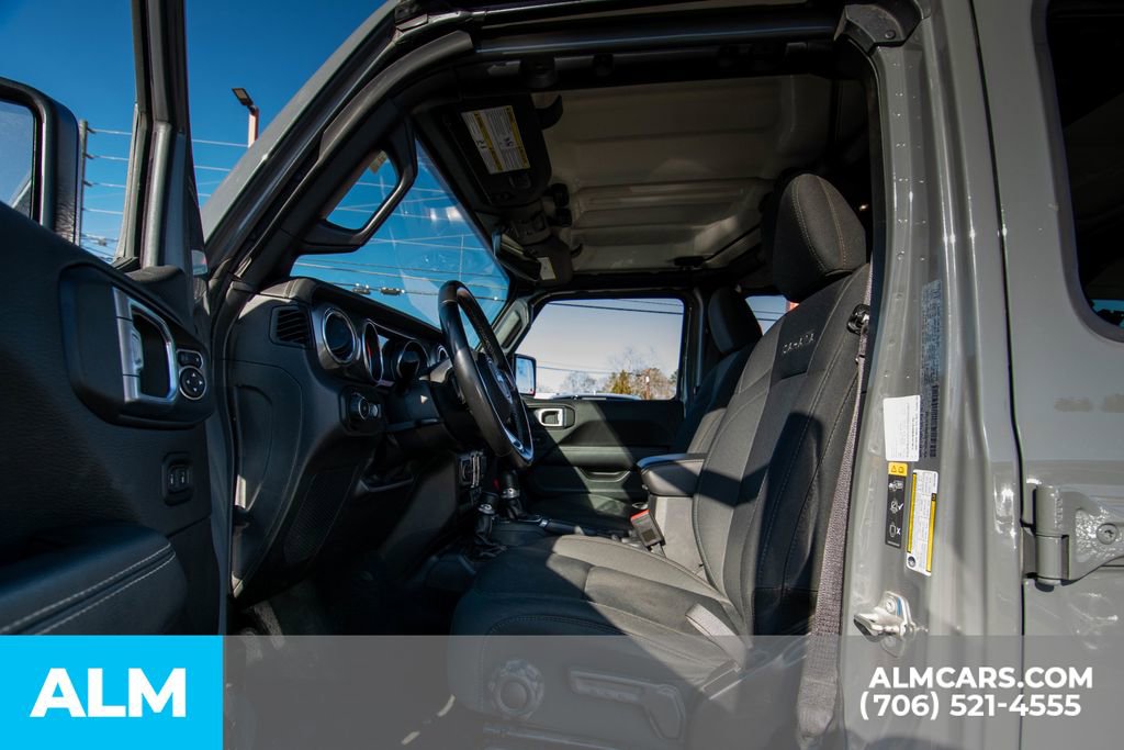 Used 2022 Jeep Wrangler Unlimited Sahara w/ Dual Top Group image 11