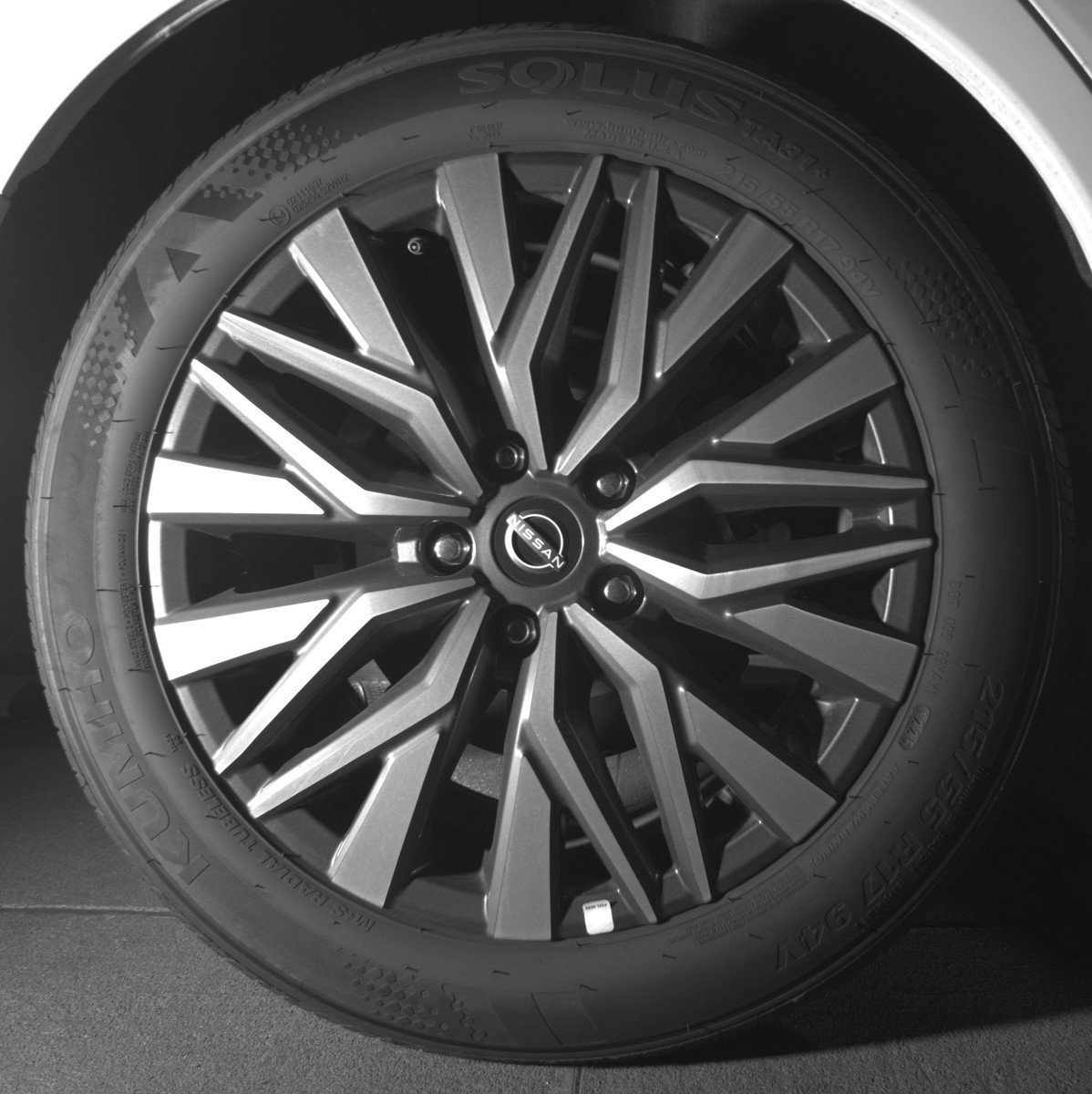 Used 2025 Nissan Altima 2.5 SV image 15
