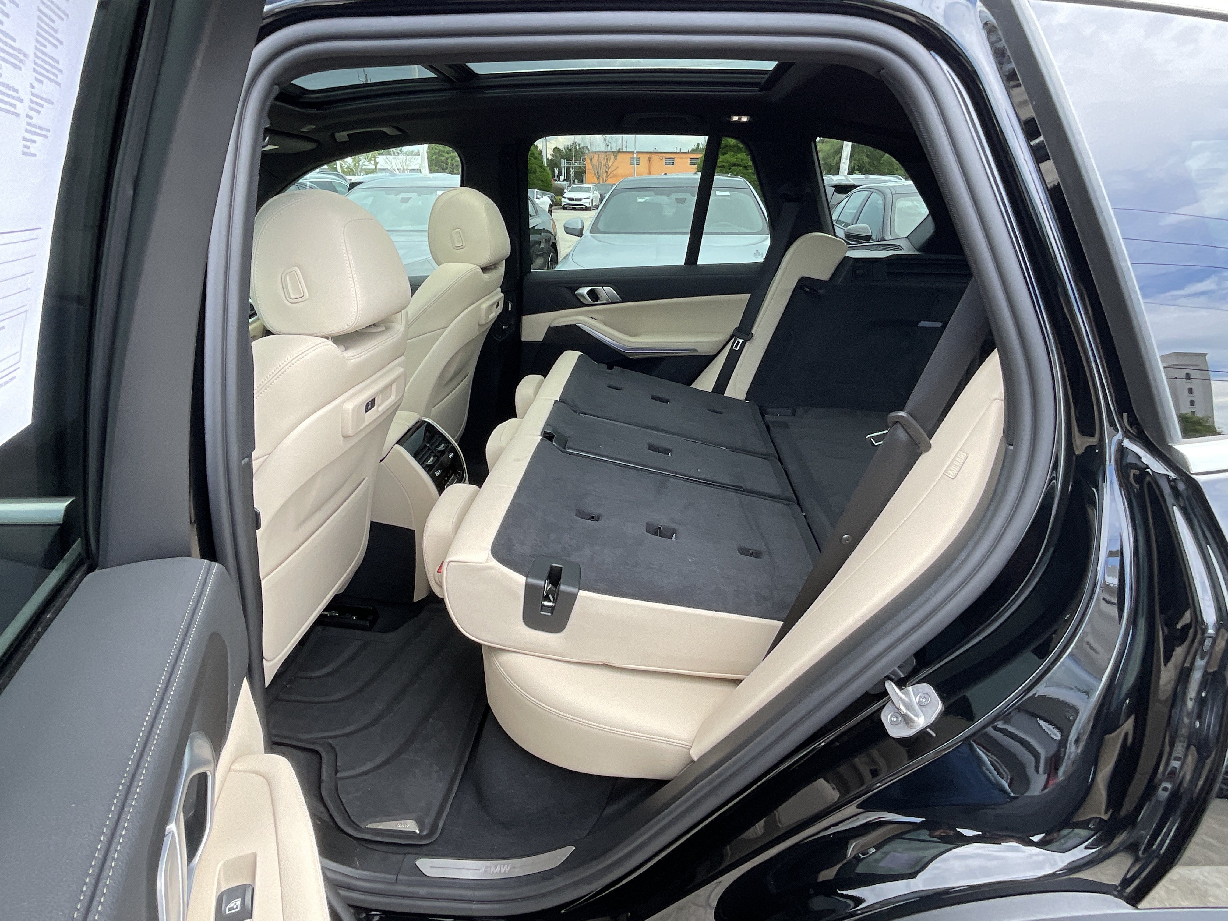 Used 2022 BMW X5 sDrive40i w/ Premium Package RWD image 29