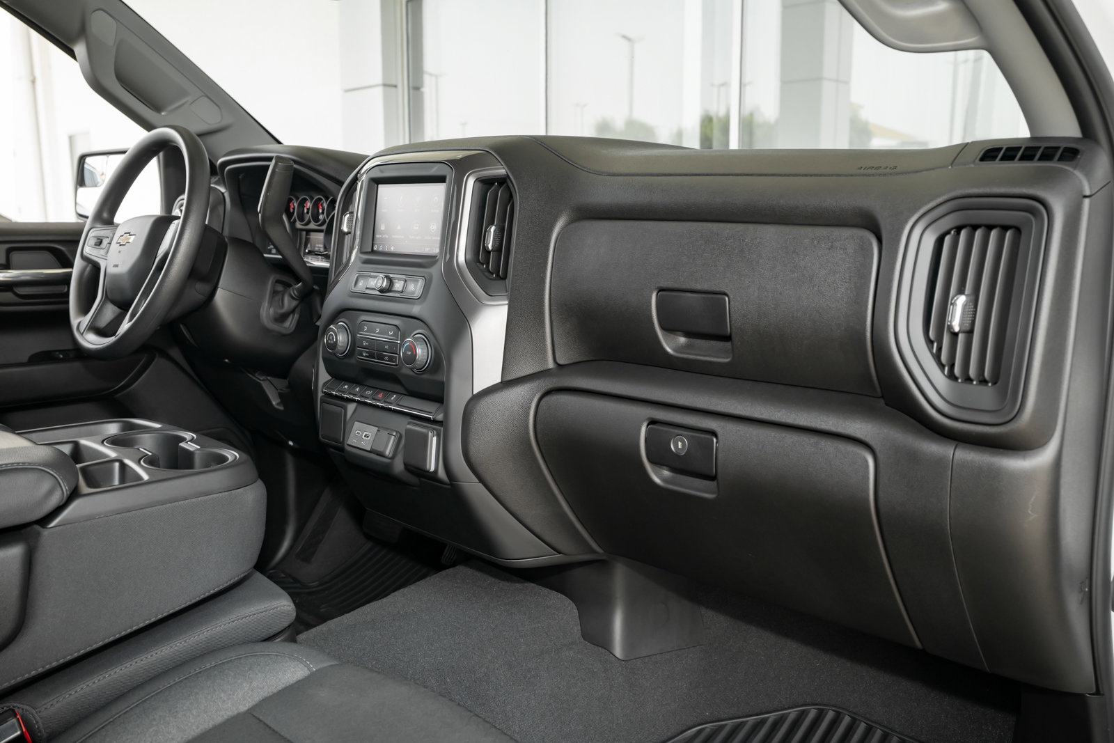 Used 2024 Chevrolet Silverado 1500 Custom w/ Turbomax Blackout Package image 41