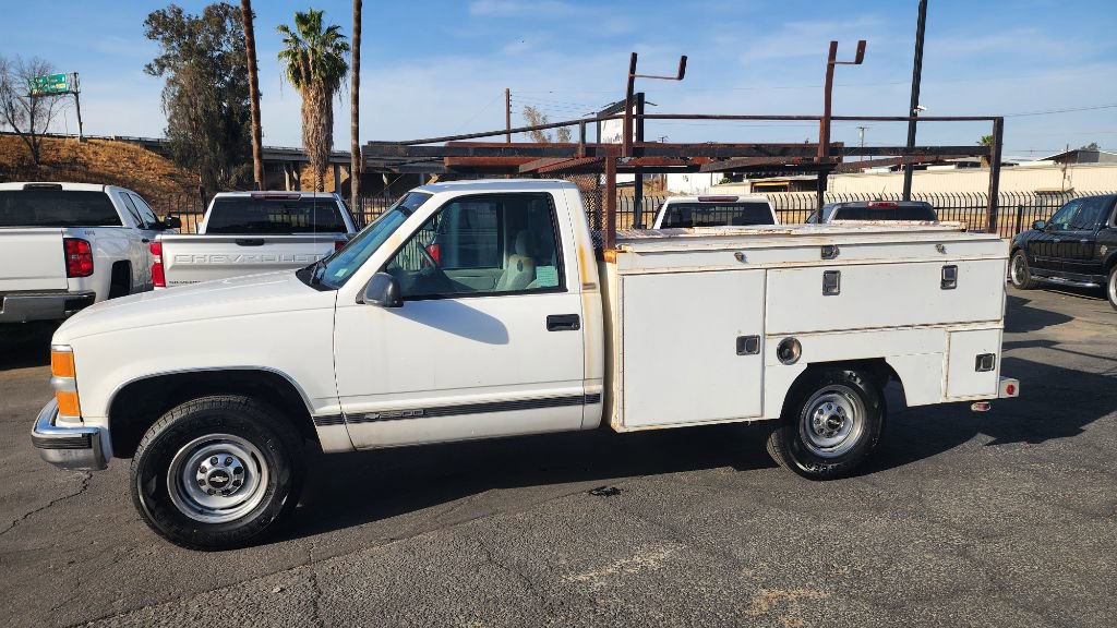 Used 1997 Chevrolet Silverado 2500 2WD Regular Cab w/ Preferred Equipment Group 2 image 2
