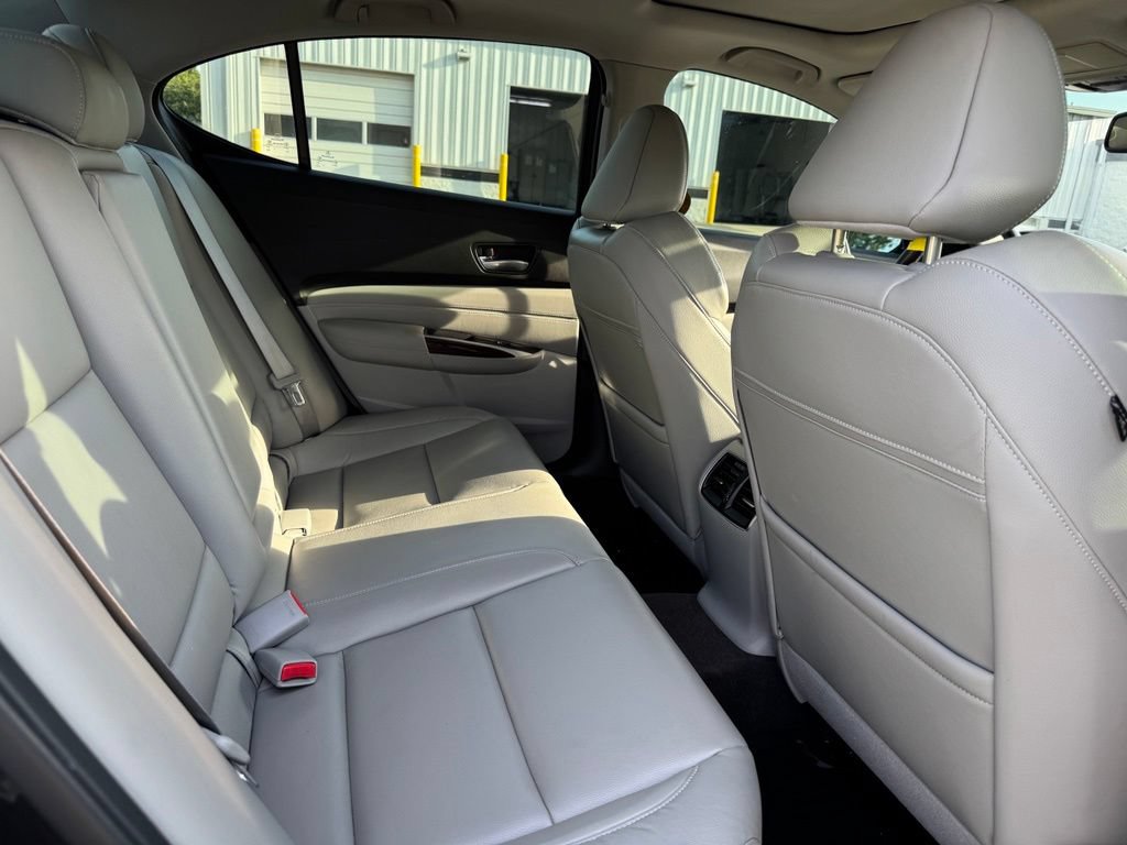 Used 2015 Acura TLX V6 FWD image 29