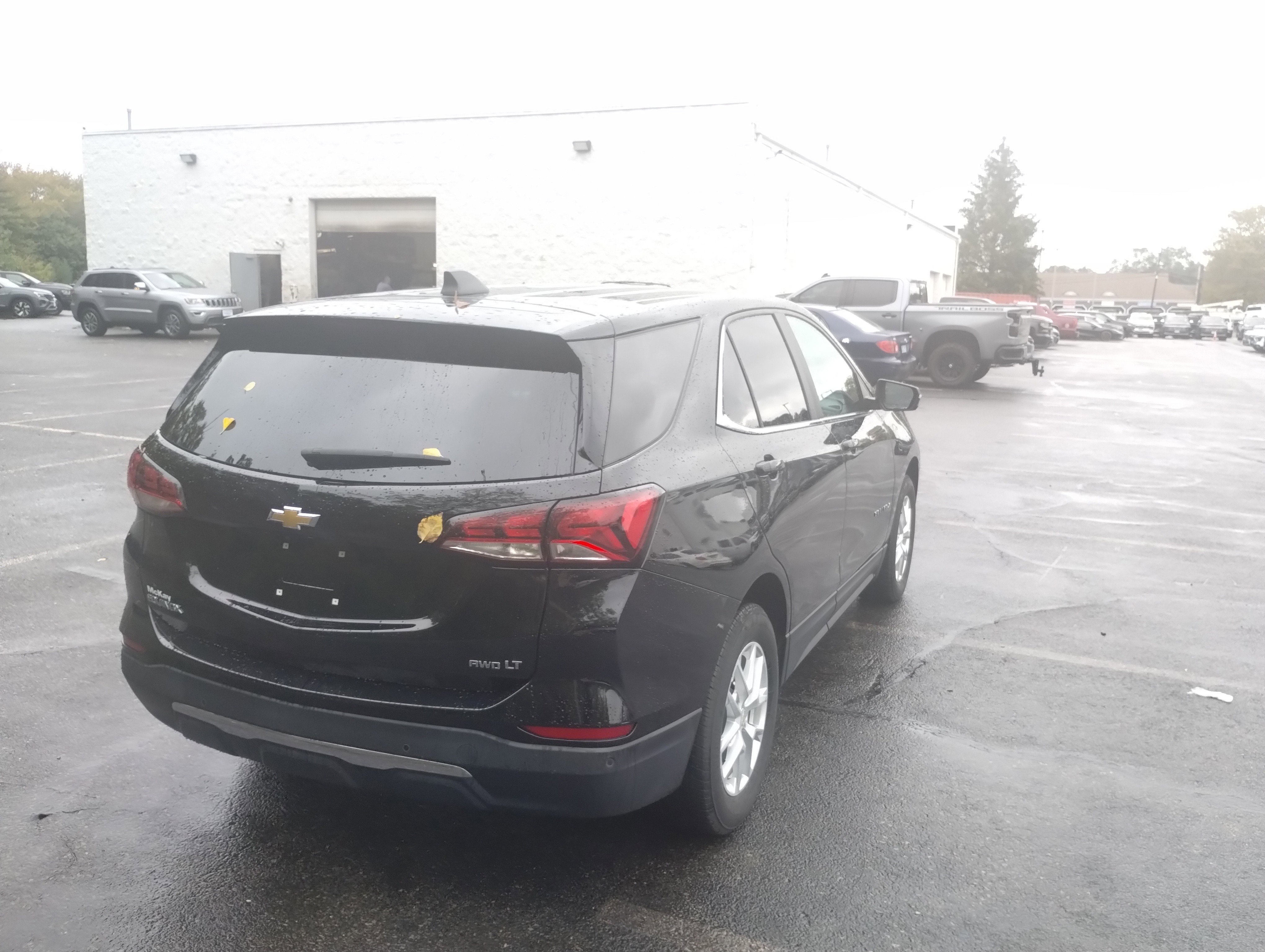 Used 2022 Chevrolet Equinox LT image 3