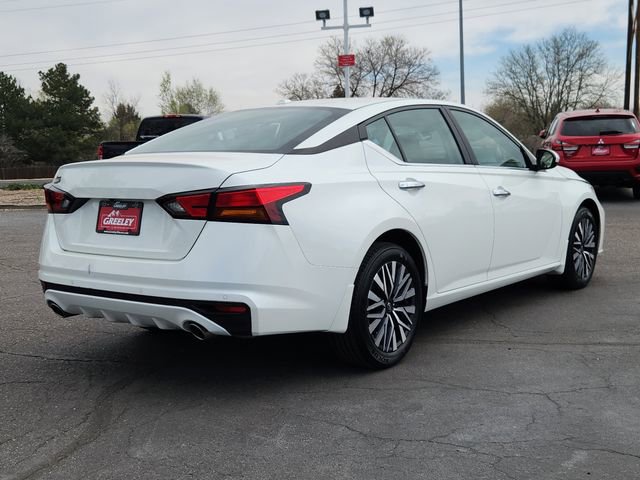 Used 2024 Nissan Altima 2.5 SV w/ SV Premium Package image 3