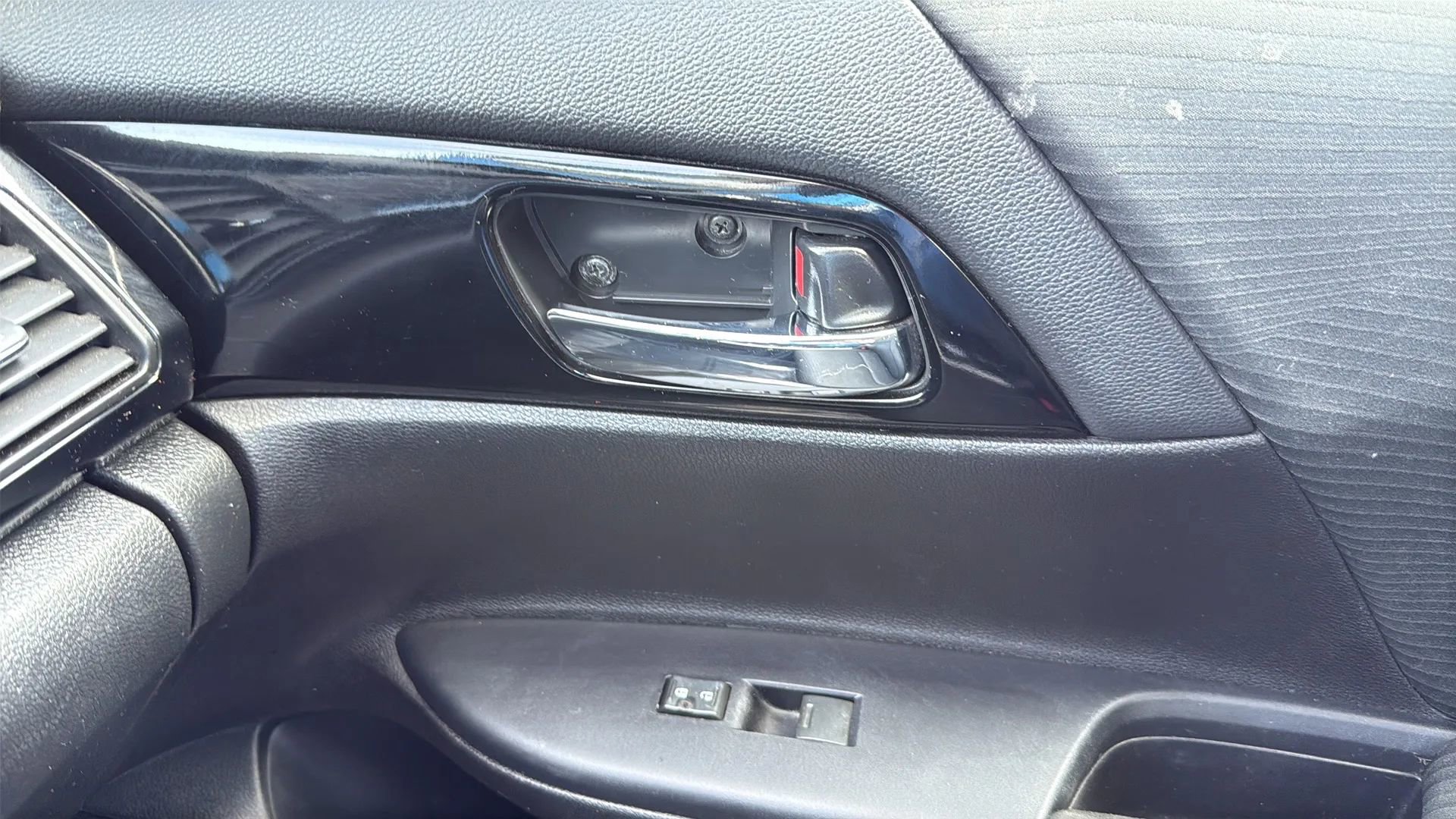 Used 2017 Honda Accord LX image 36