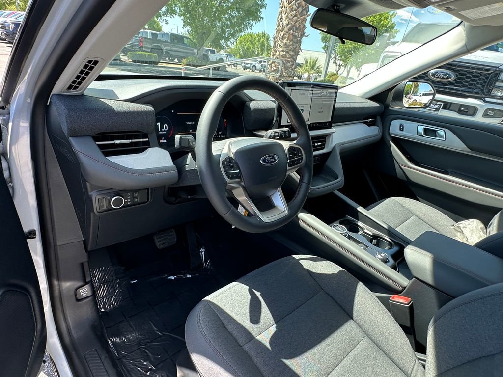 New 2026 Ford Explorer Active RWD image 22