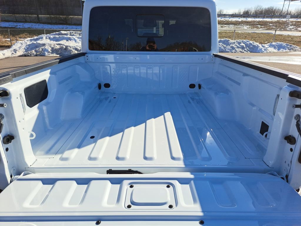 New 2026 Jeep Gladiator Mojave AWD/4WD image 10