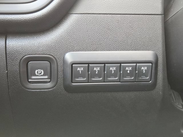 New 2026 GMC Sierra 3500 Pro AWD/4WD image 10