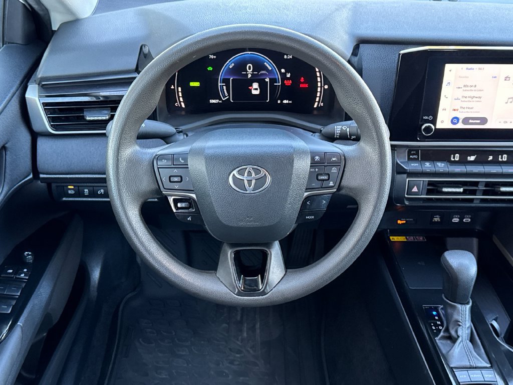 Used 2025 Toyota Camry LE FWD image 15
