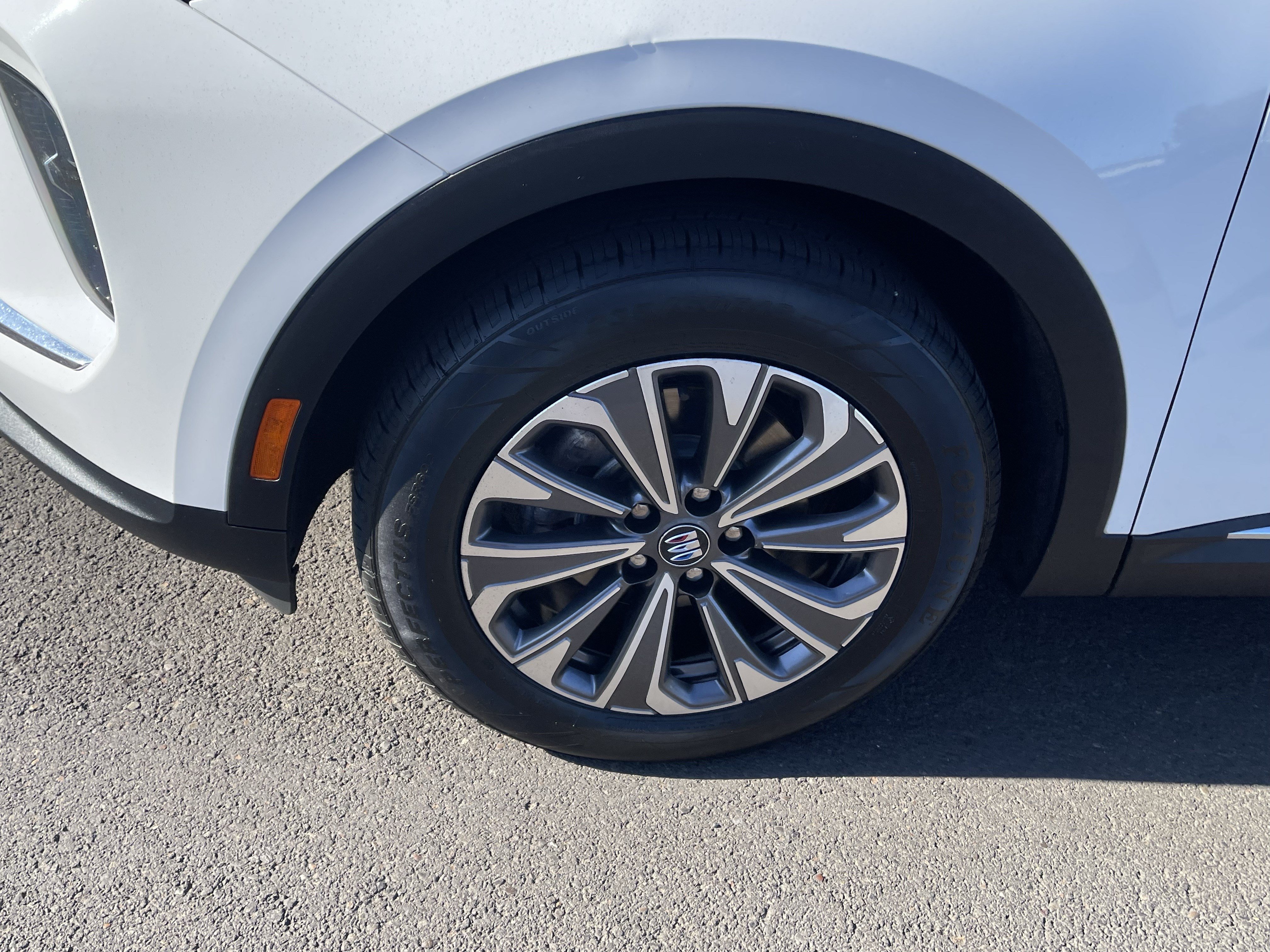 Used 2024 Buick Envision Preferred AWD/4WD image 9