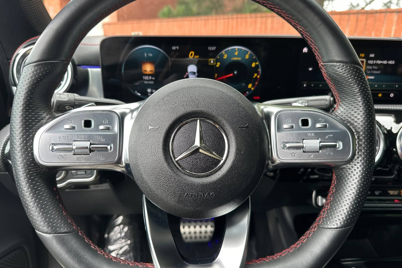 Used 2022 Mercedes-Benz CLA 35 AMG 4MATIC image 27