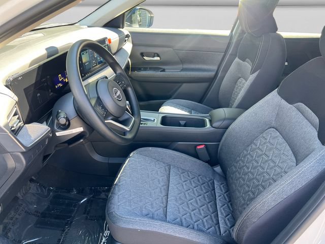 New 2026 Nissan Kicks SV AWD/4WD image 10