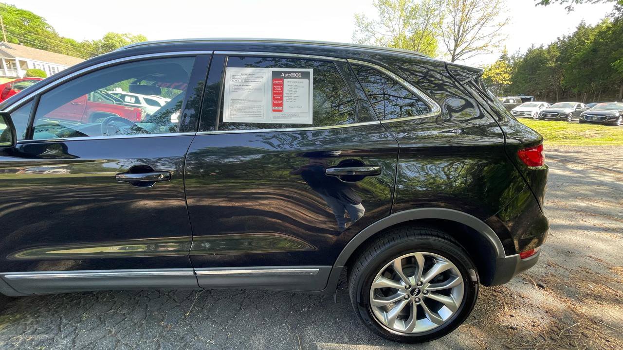 Used 2019 Lincoln MKC Select w/ Select Plus Package AWD/4WD image 4