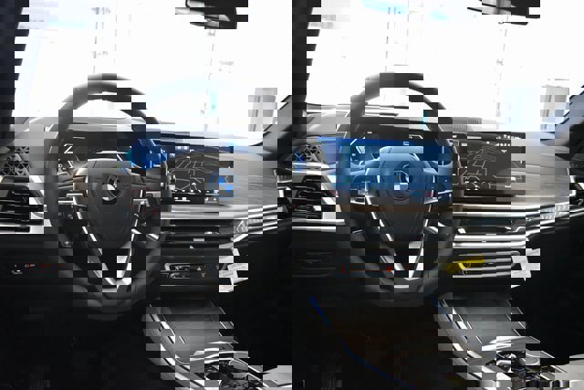 New 2026 BMW X5 xDrive50e image 24