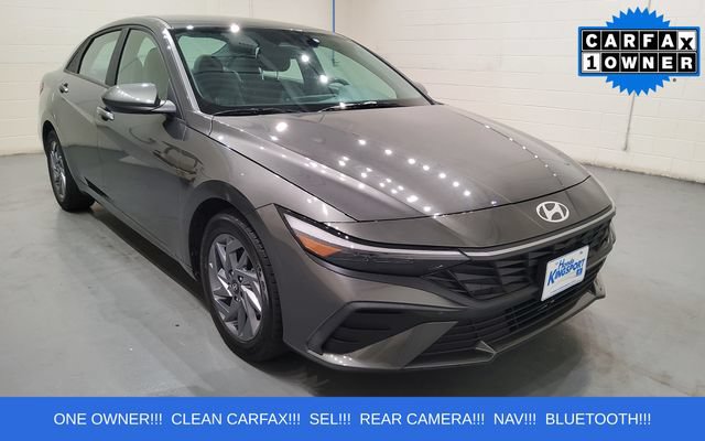 Used 2024 Hyundai Elantra SEL FWD image 1