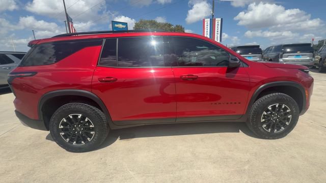 Certified 2026 Chevrolet Traverse Z71 w/ Driver Confidence Package AWD/4WD image 9