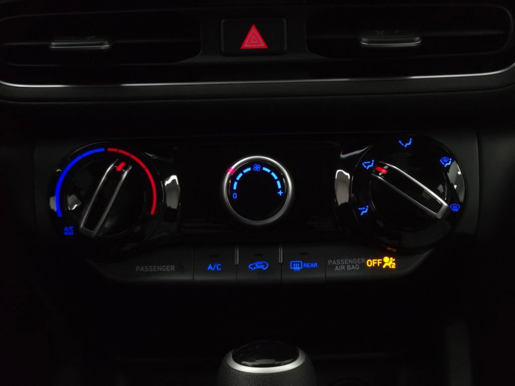 Used 2022 Hyundai Kona SEL image 24