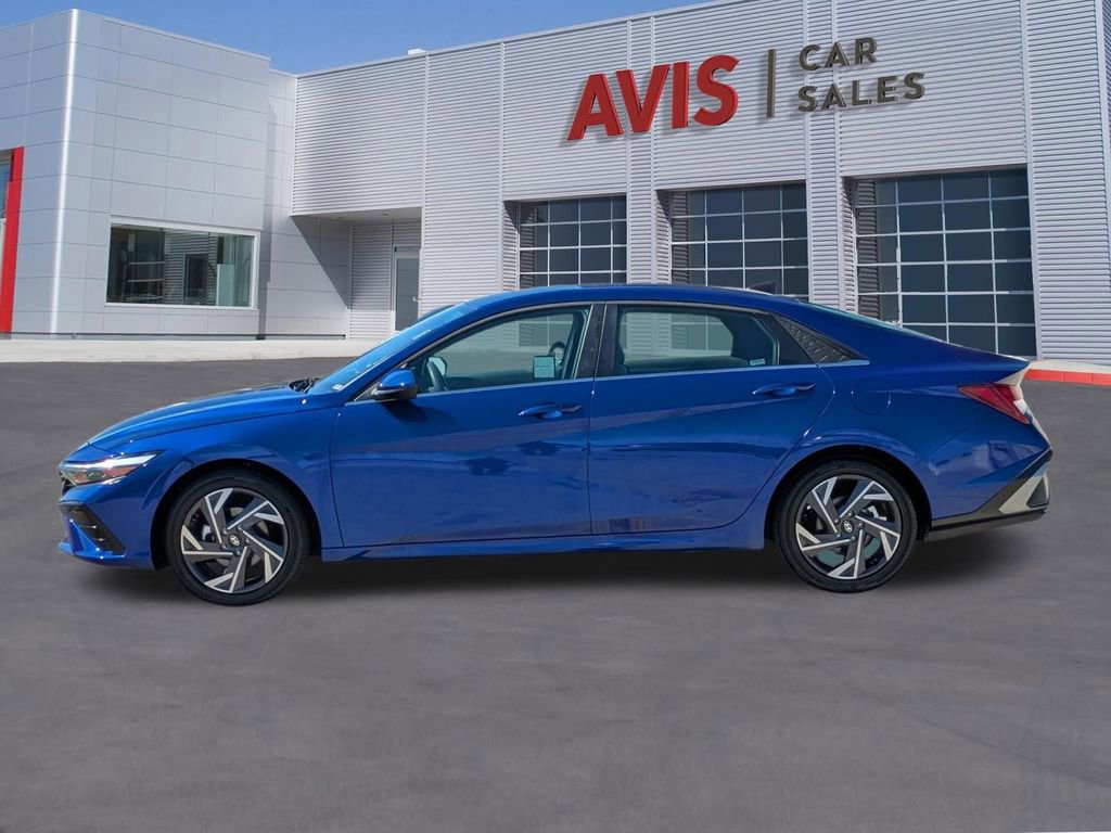 Used 2025 Hyundai Elantra SEL image 10