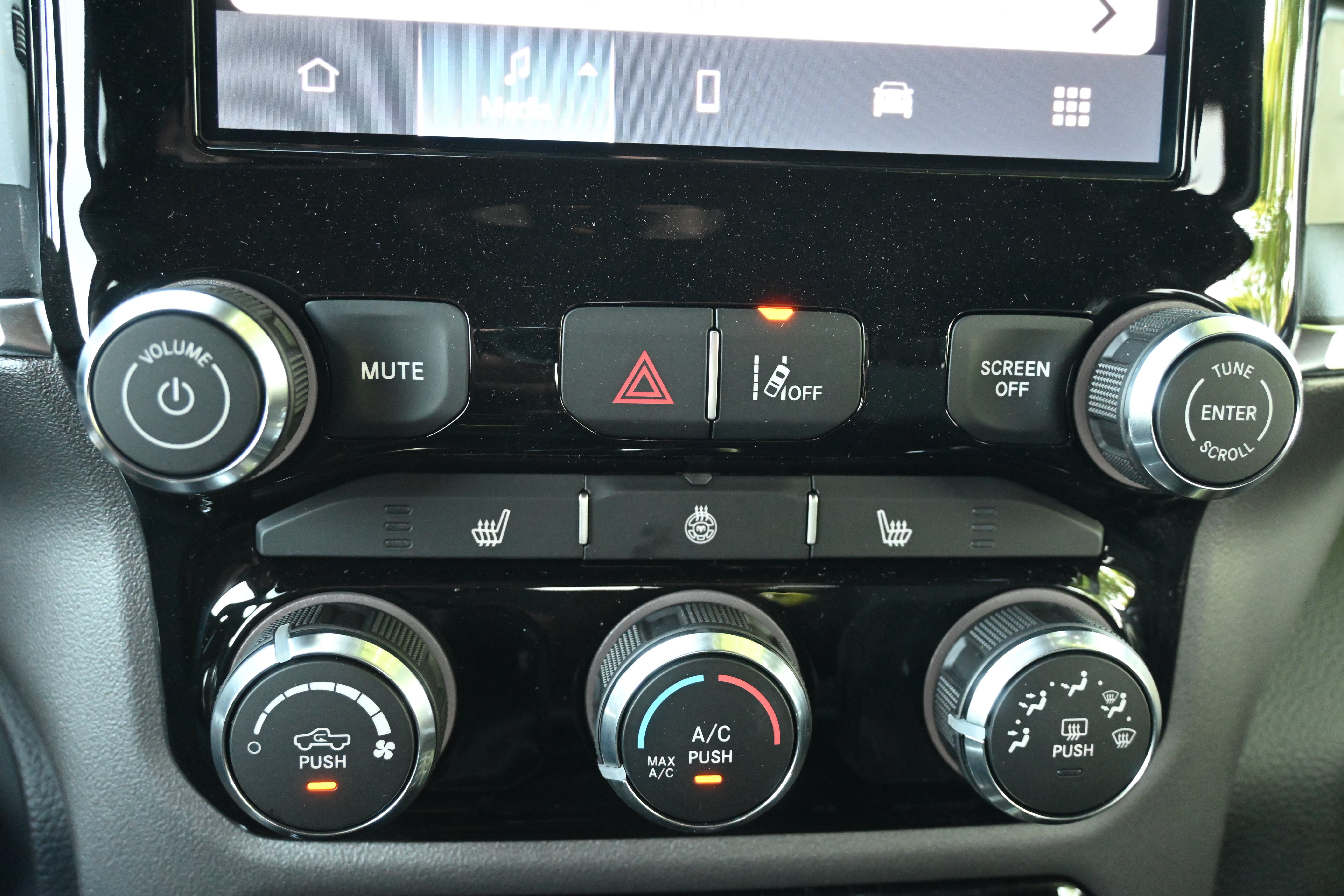 New 2026 RAM 1500 Big Horn w/ Night Edition RWD image 25