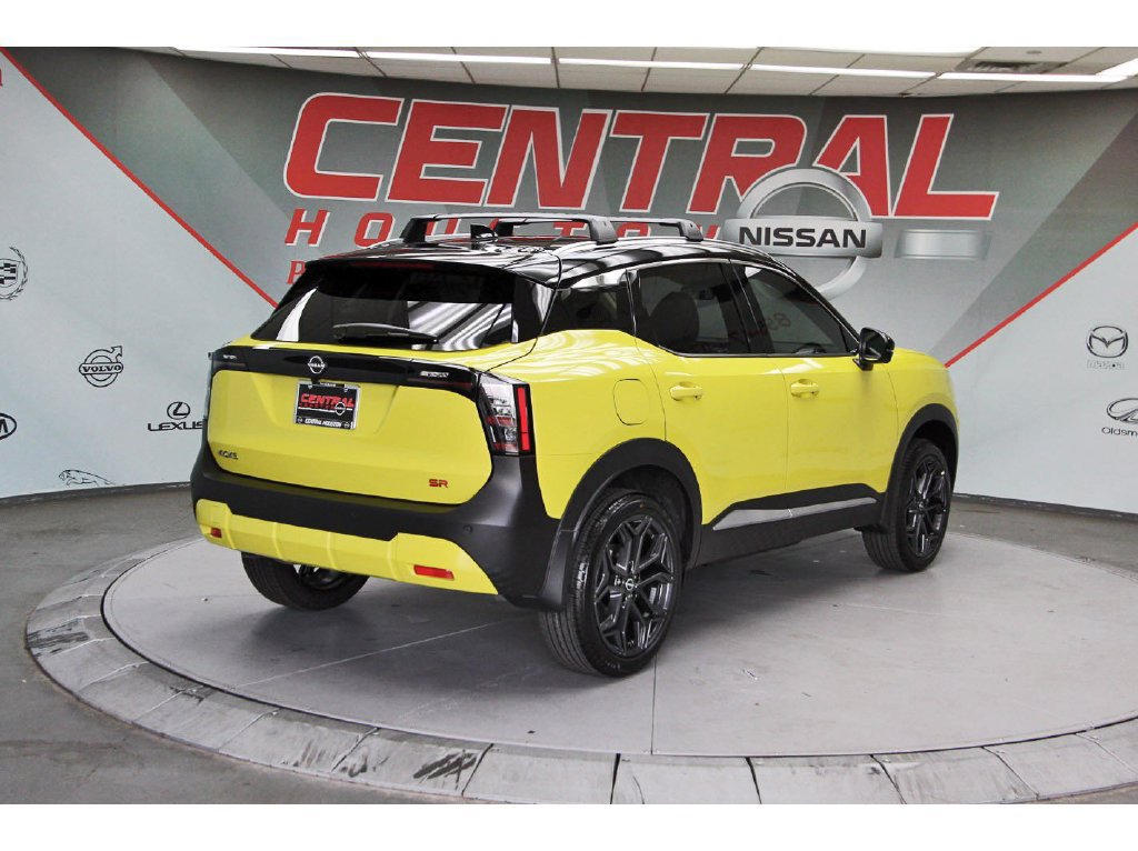 New 2026 Nissan Kicks SR w/ Cold Weather Package FWD image 4