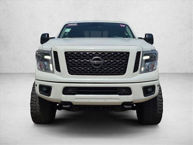 Used 2017 Nissan Titan PRO-4X AWD/4WD image 2