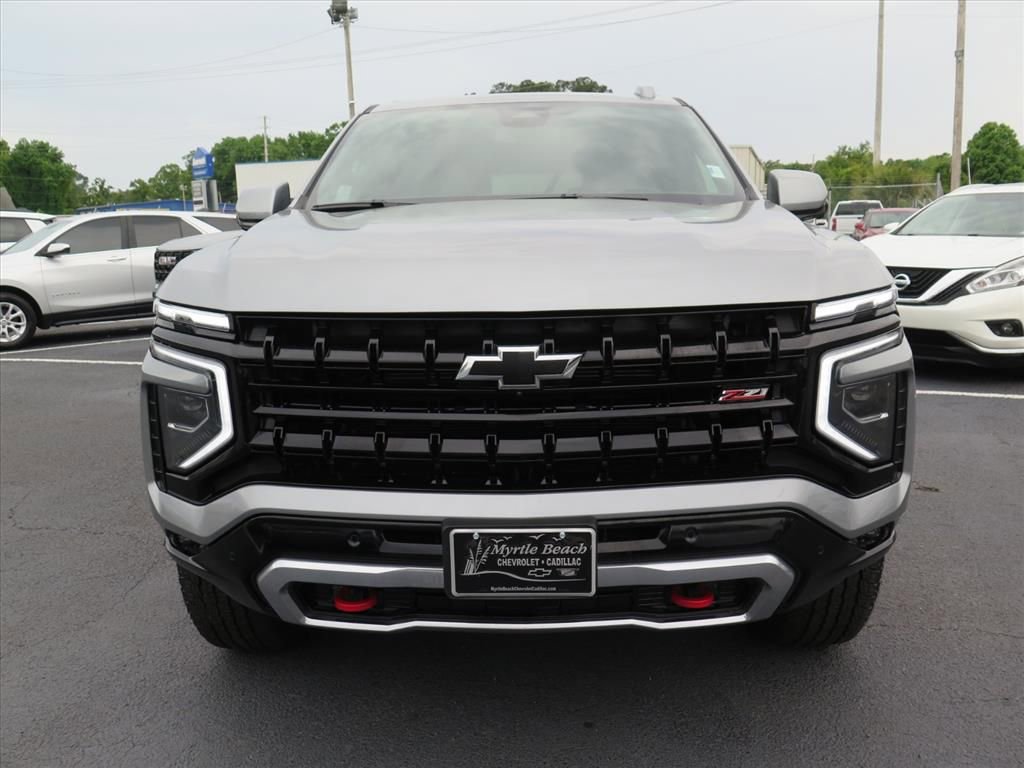 Used 2025 Chevrolet Suburban Z71 AWD/4WD image 9