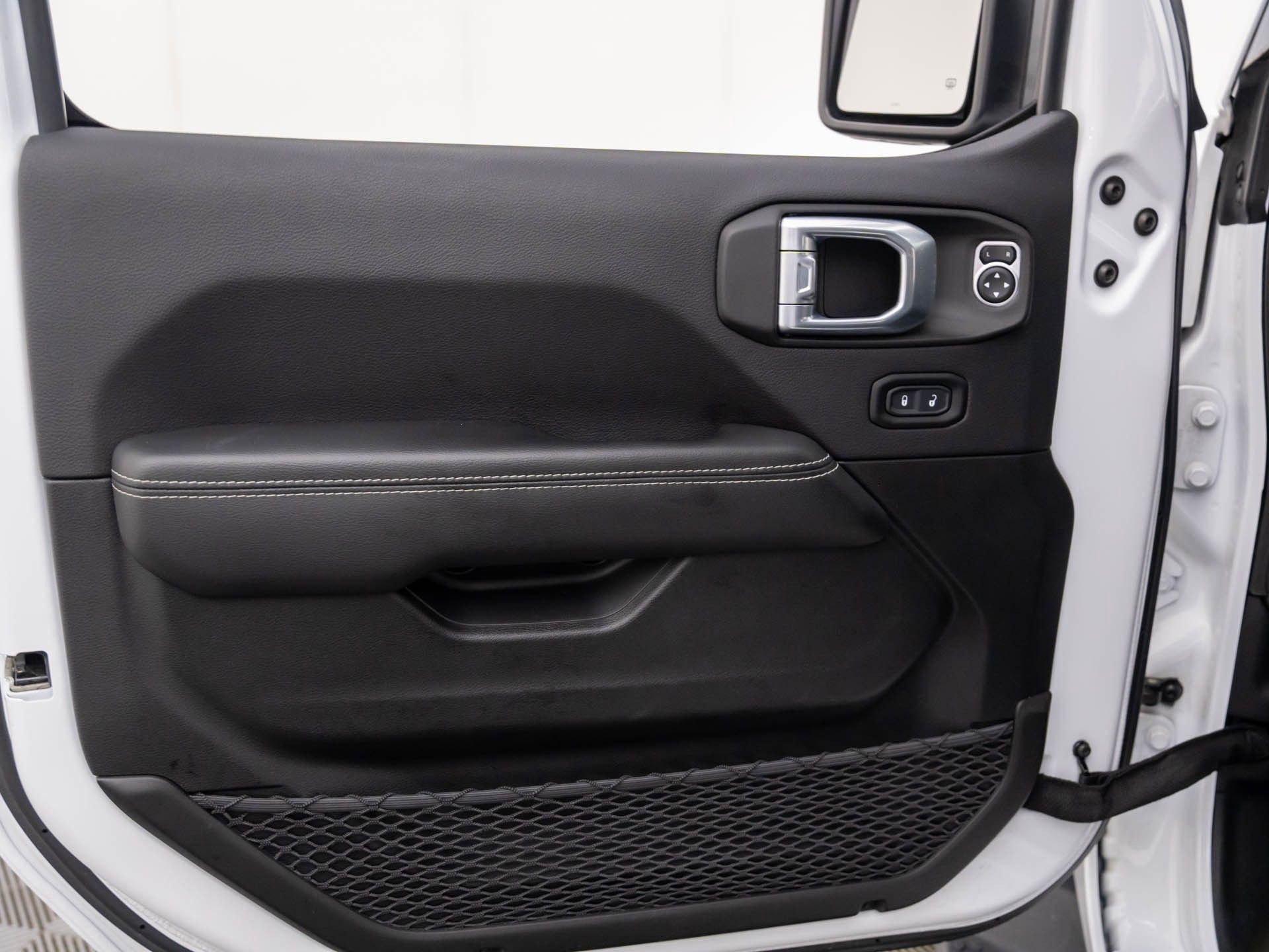 Used 2022 Jeep Wrangler Unlimited Sahara w/ Cold Weather Group image 12