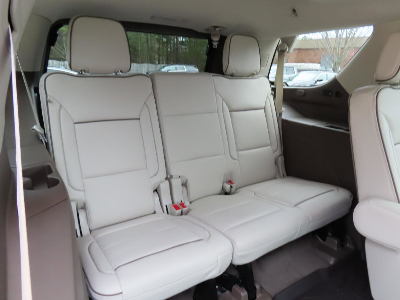 Used 2024 GMC Yukon Denali w/ Advanced Technology Package image 23